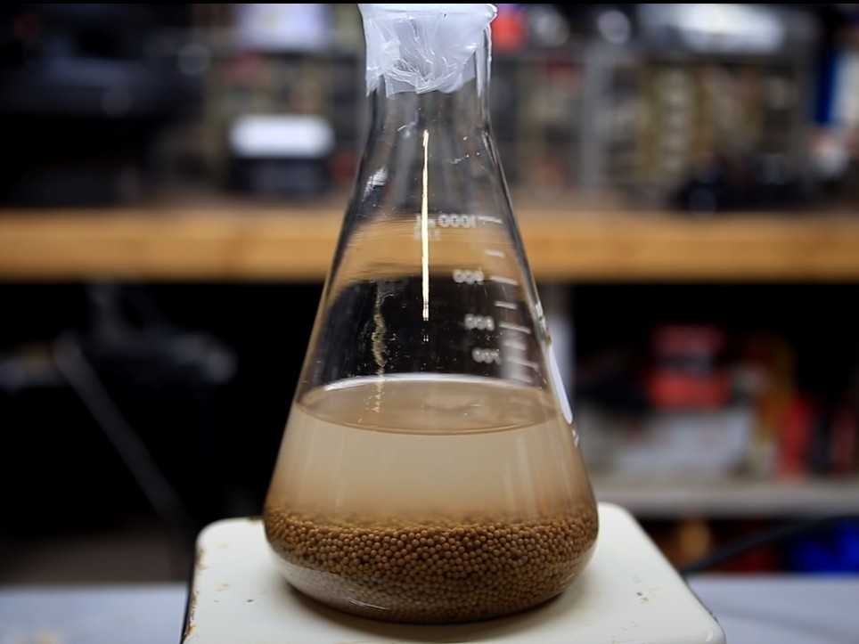 How to make anhydrous ethanol